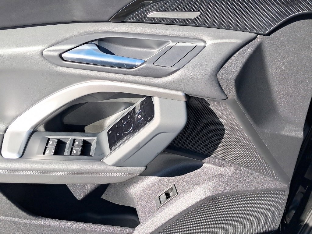 New 2025 Audi Q5 Prestige image 14
