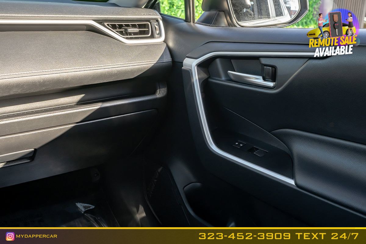 Used 2021 Toyota RAV4 XLE Premium FWD image 22