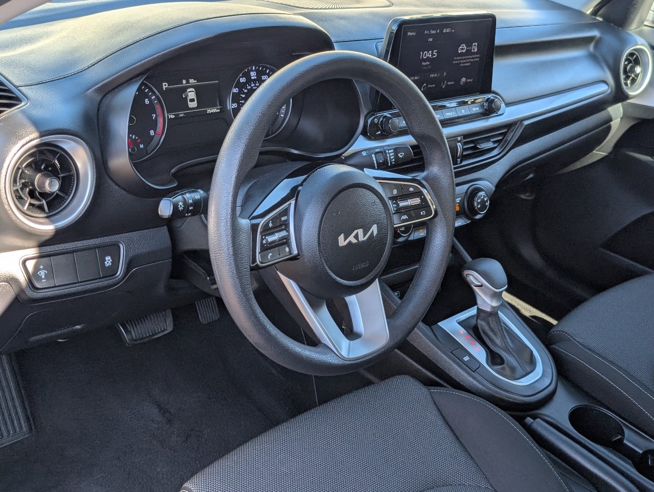 Used 2024 Kia Forte LXS FWD image 13