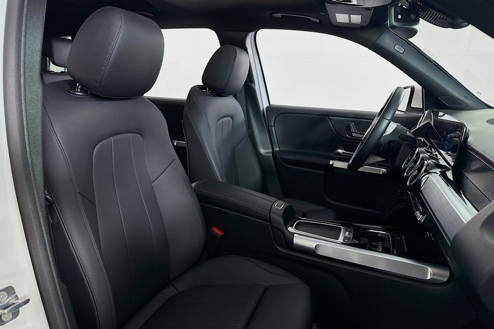 Certified 2026 Mercedes-Benz GLB 250 image 7