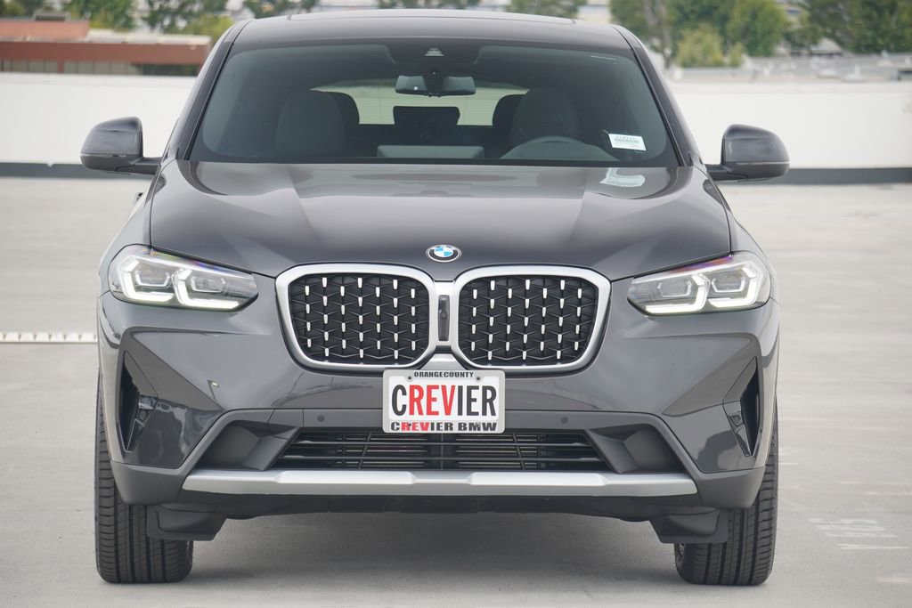 Used 2025 BMW X4 xDrive30i w/ Premium Package image 2