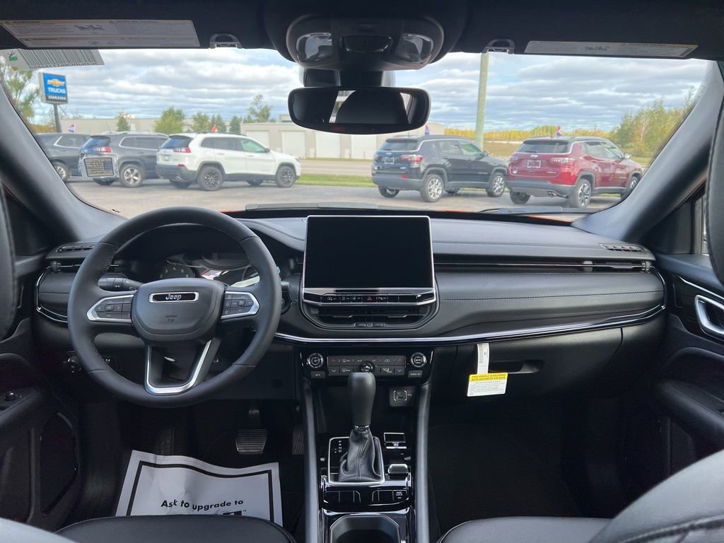 New 2026 Jeep Compass Limited image 17