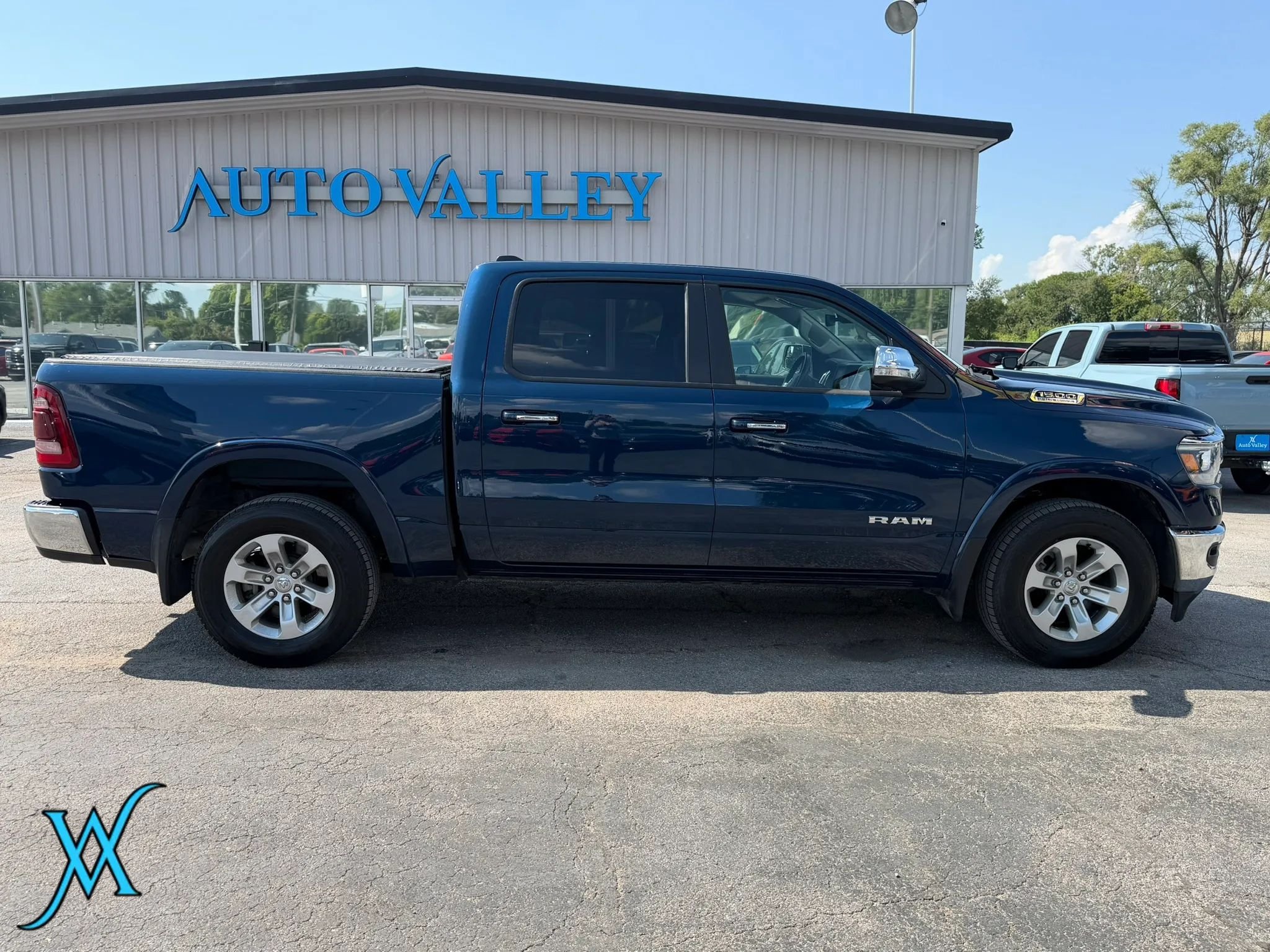 Used 2022 RAM 1500 Laramie AWD/4WD image 8