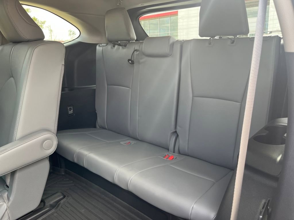 Certified 2026 Toyota Highlander Limited image 22