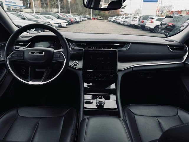 Certified 2024 Jeep Grand Cherokee Limited w/ Black Appearance Package AWD/4WD image 21