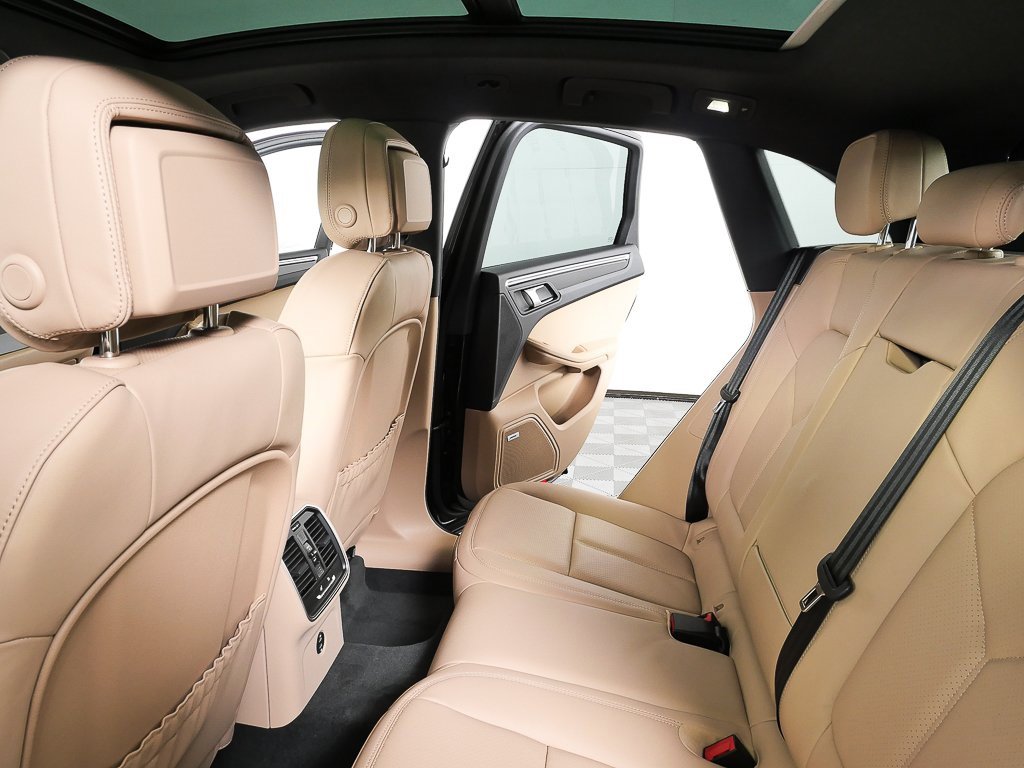 New 2026 Porsche Macan S image 22