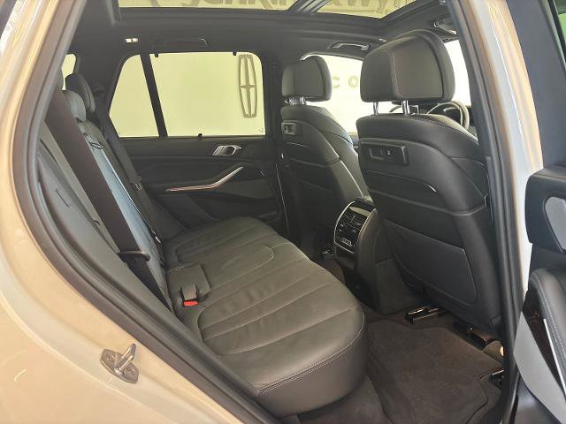Used 2020 BMW X5 M50i w/ Executive Package AWD/4WD image 9