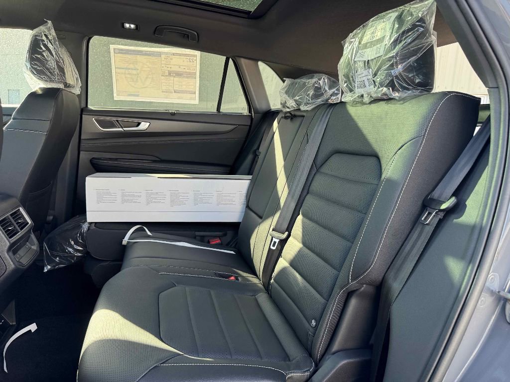 New 2026 Volkswagen Atlas Cross Sport SEL image 23