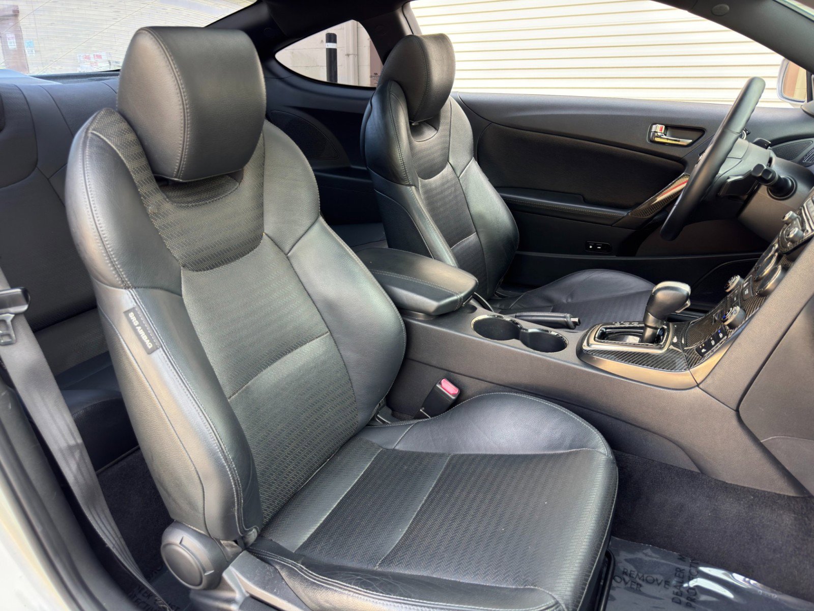 Used 2013 Hyundai Genesis 3.8 RWD image 31