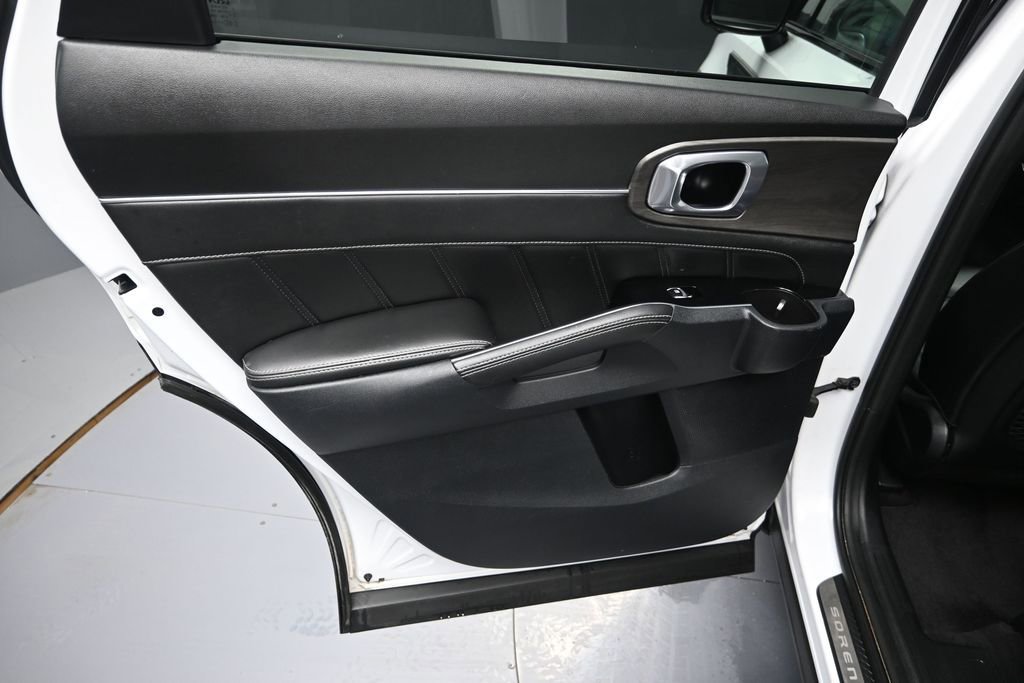 Certified 2024 Kia Sorento SX AWD/4WD image 30