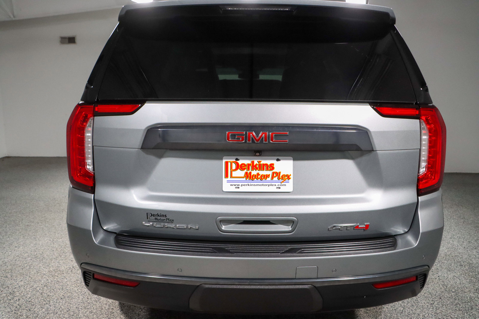 Used 2023 GMC Yukon AT4 AWD/4WD image 8