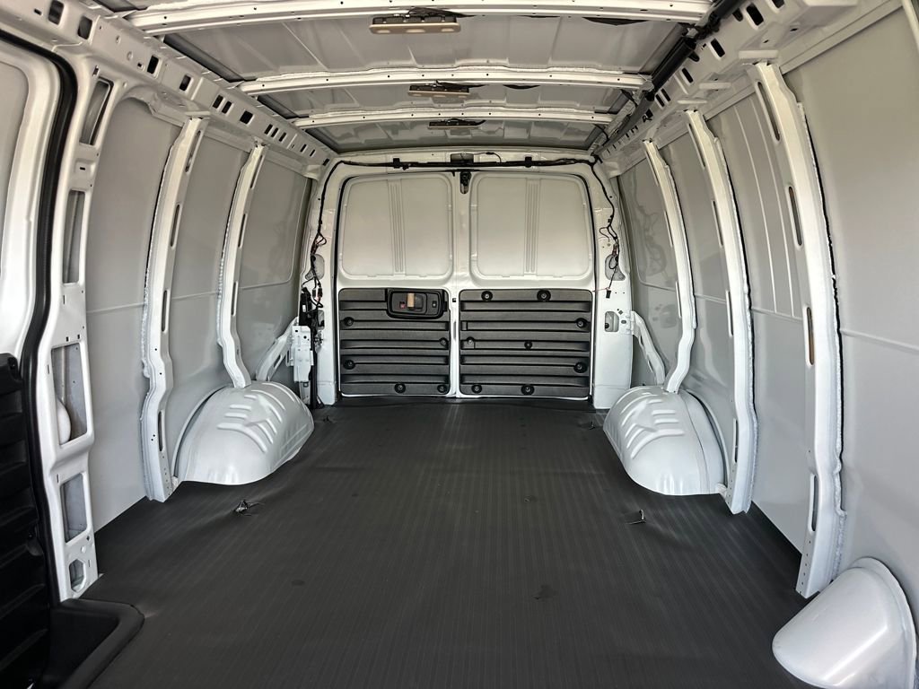 New 2025 Chevrolet Express 3500 Extended w/ Driver Convenience Package image 24