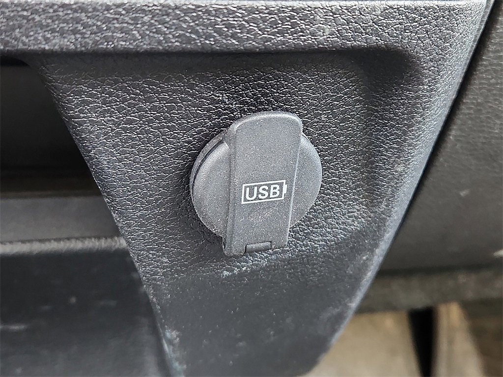 Used 2017 RAM 4500 Tradesman w/ Power & Remote Entry Group image 24