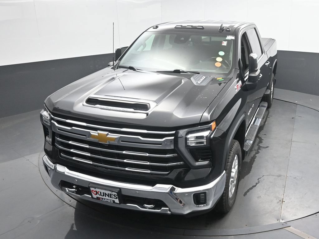 Used 2024 Chevrolet Silverado 2500 LTZ w/ LTZ Convenience Package AWD/4WD image 36