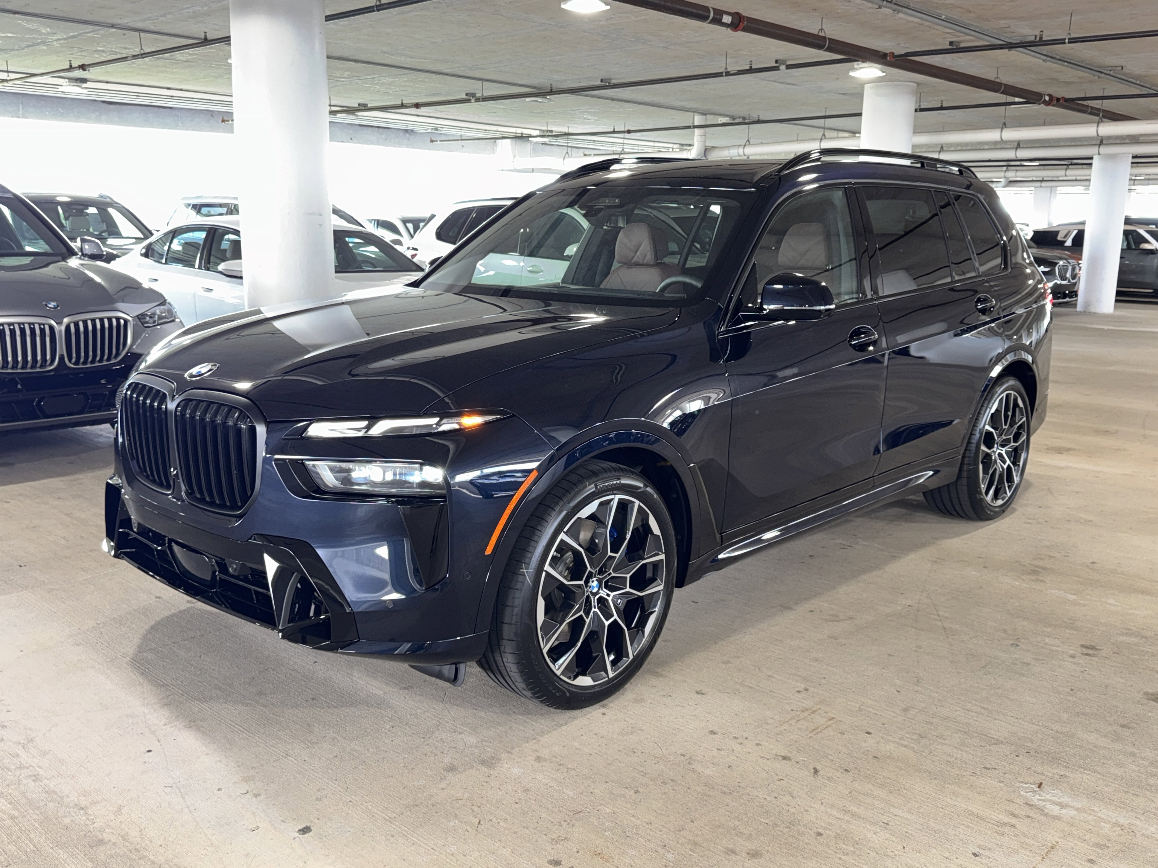 New 2026 BMW X7 xDrive40i w/ M Sport Package image 3