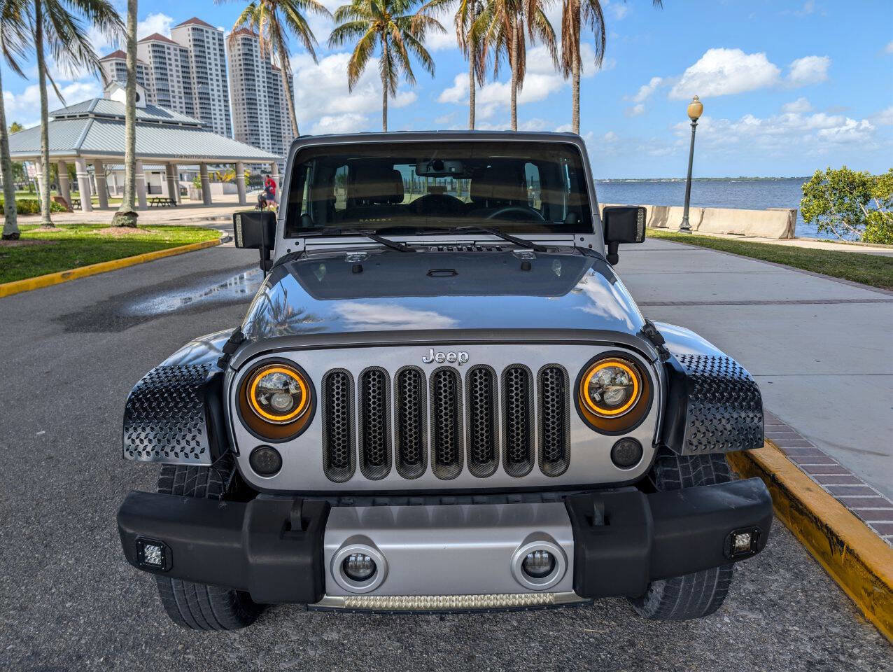 Used 2014 Jeep Wrangler Unlimited Sahara w/ Connectivity Group image 3