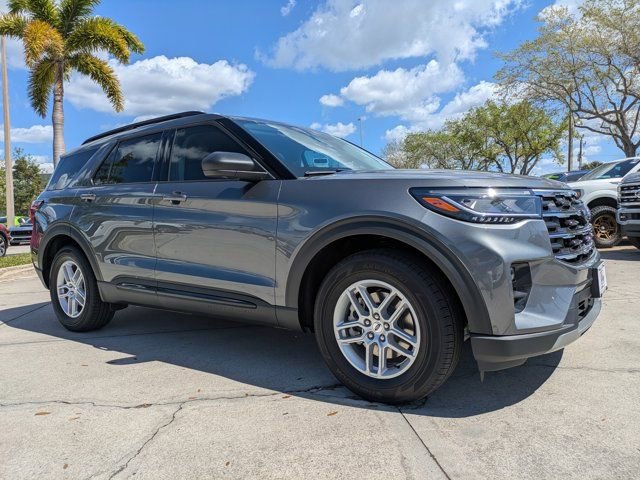 New 2026 Ford Explorer Active w/ Active Comfort Package RWD image 7