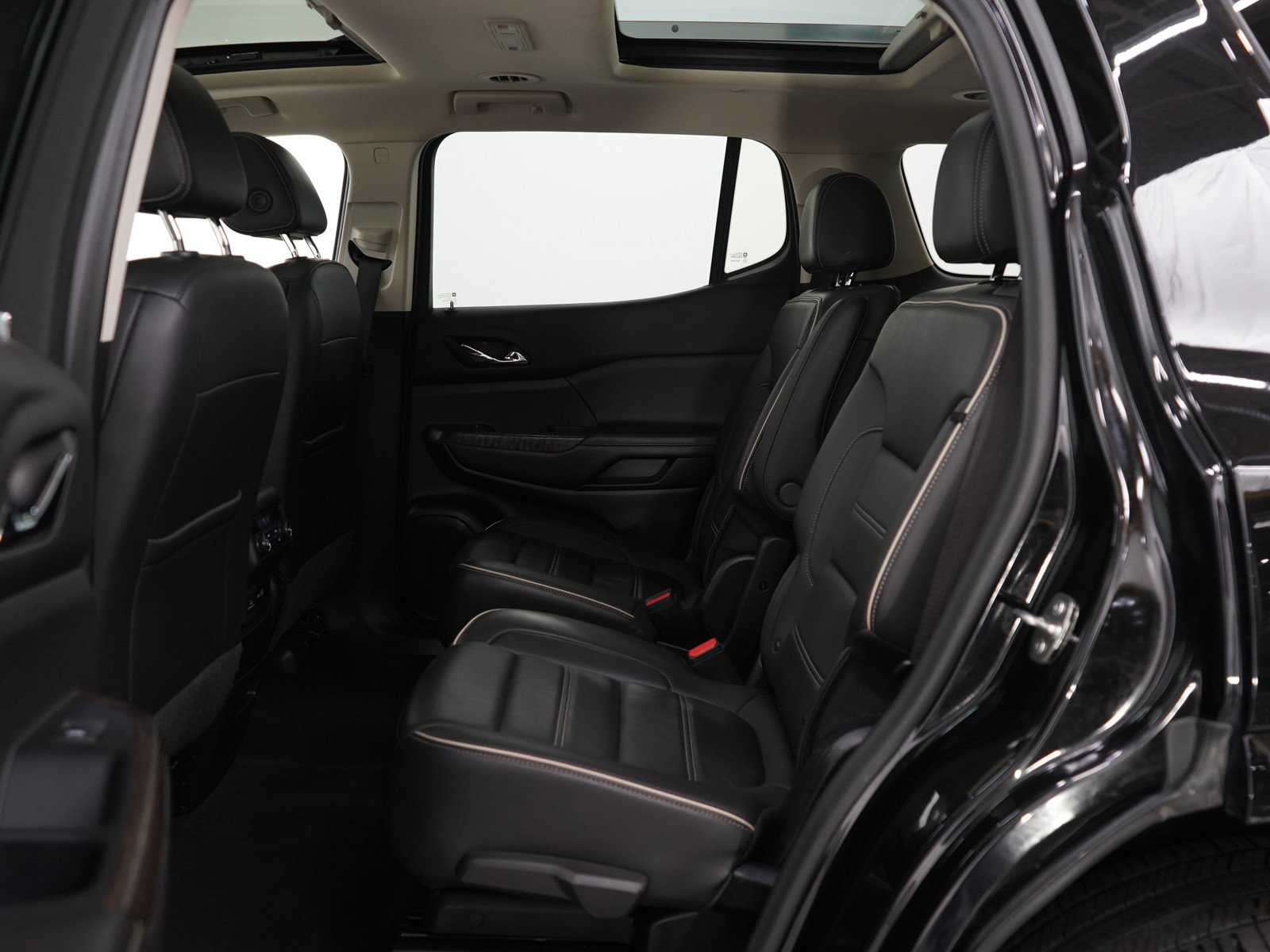 Used 2022 GMC Acadia Denali w/ Denali Ultimate Package image 20