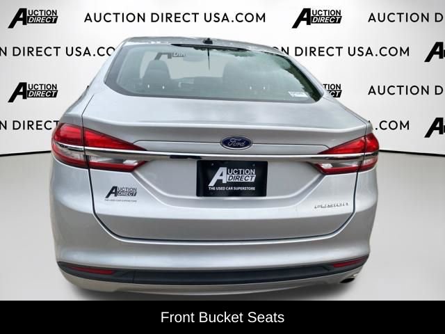 Used 2017 Ford Fusion SE FWD image 5