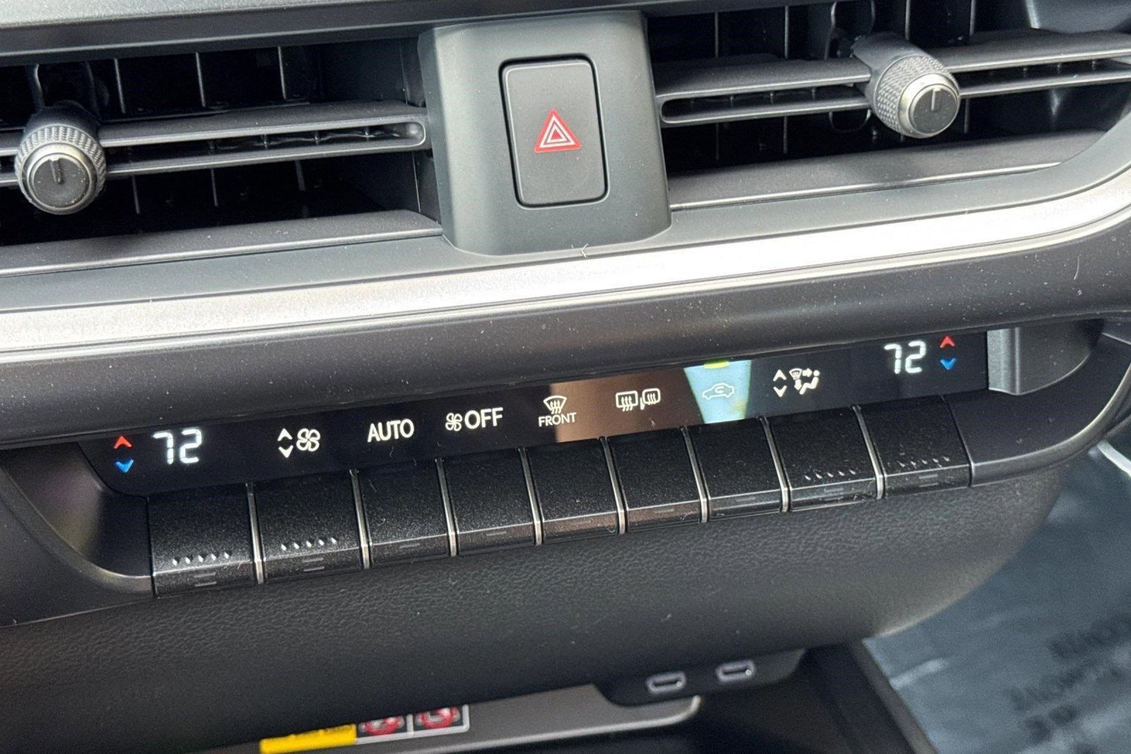 New 2026 Lexus UX 300h FWD image 18