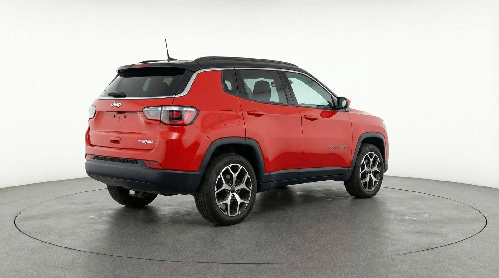 Used 2025 Jeep Compass Limited AWD/4WD image 9