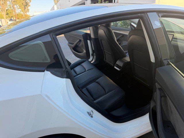 Used 2023 Tesla Model 3 Standard Range image 14