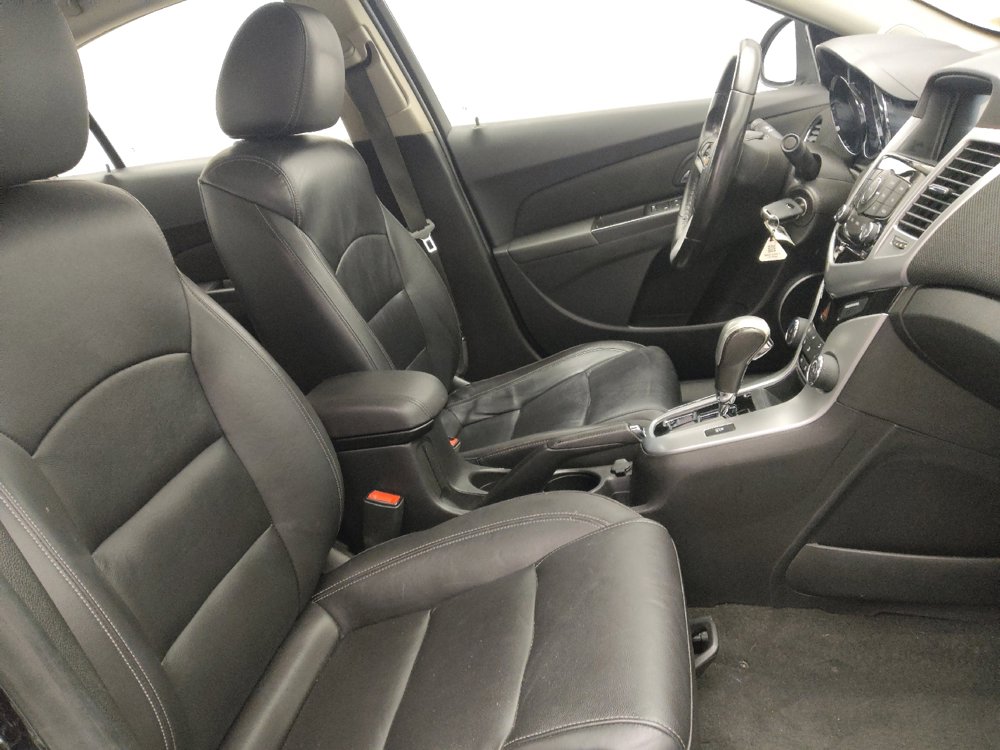 Used 2016 Chevrolet Cruze LT w/ Sun, Sound and Sport Package image 21