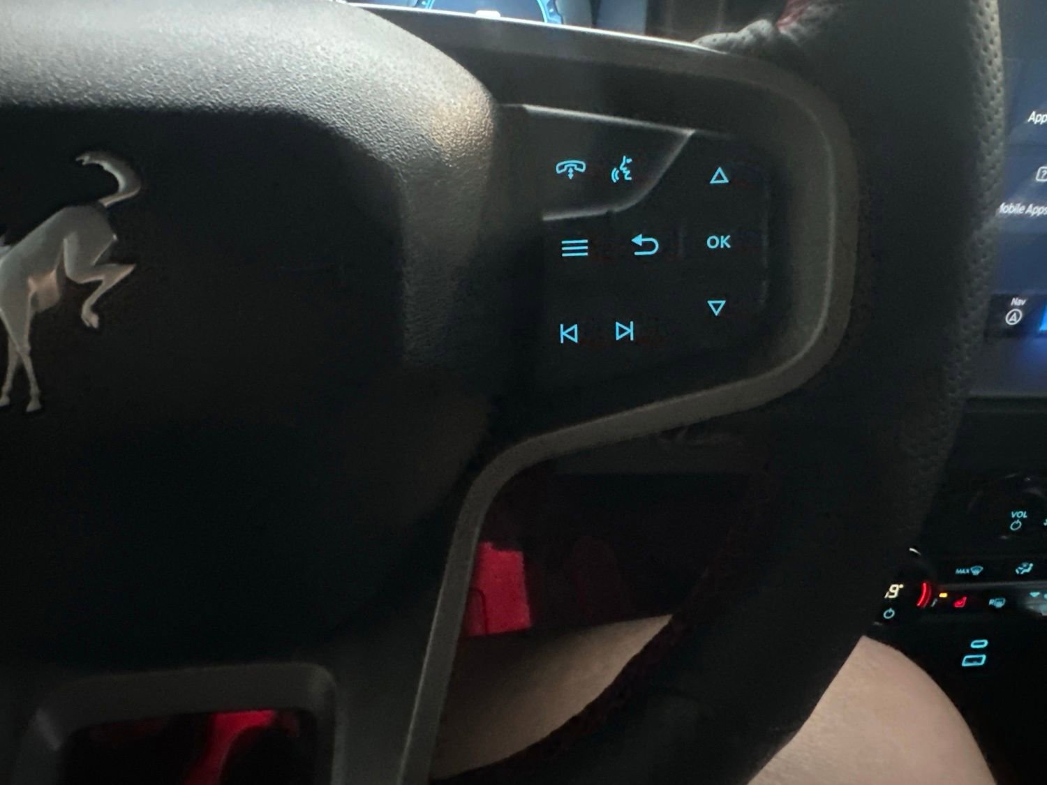 Used 2025 Ford Bronco Outer Banks AWD/4WD image 24