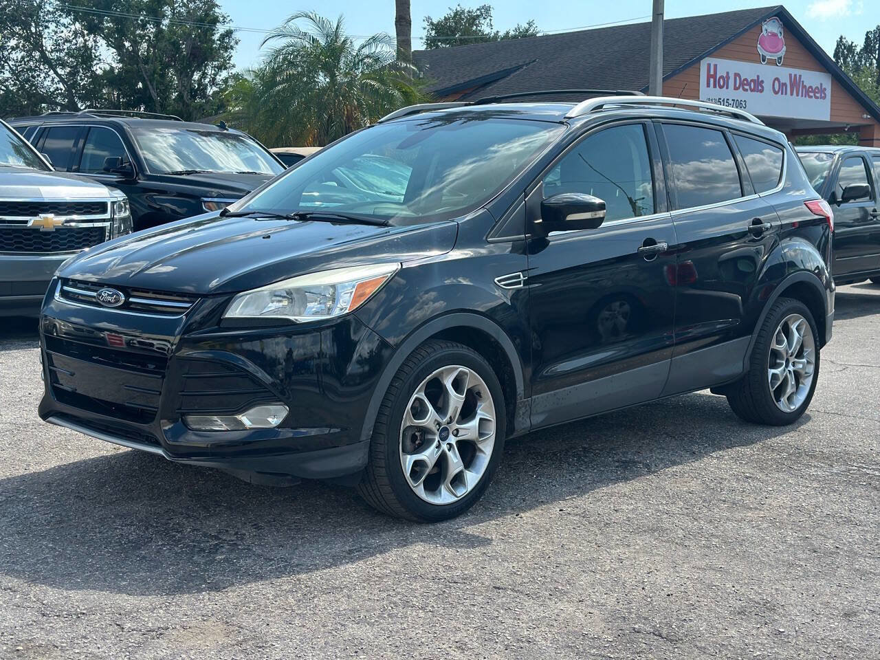 Used 2014 Ford Escape Titanium image 2