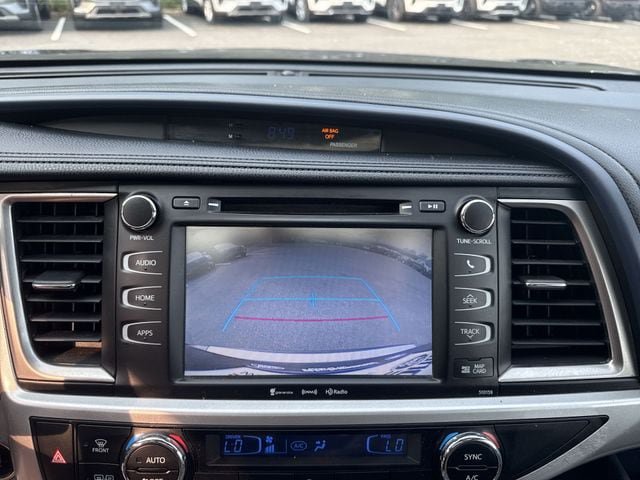 Used 2016 Toyota Highlander XLE w/ Protection Package #3 AWD/4WD image 17