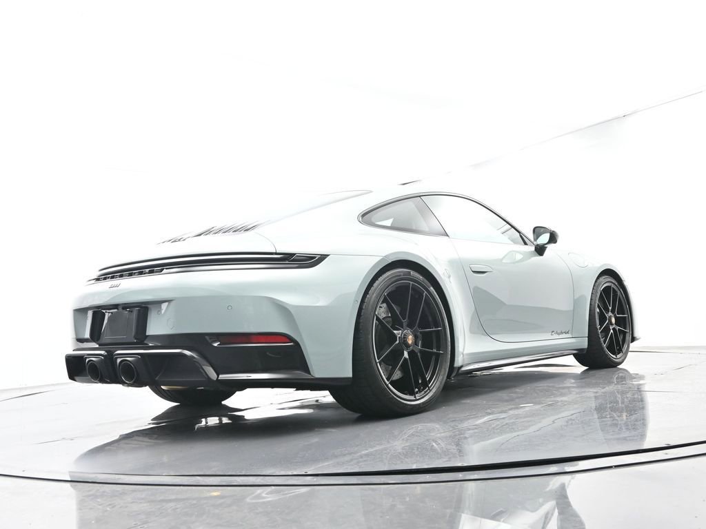 Certified 2026 Porsche 911 Carrera GTS RWD image 51