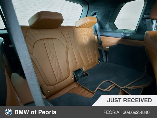 Used 2024 BMW X7 M60i w/ Executive Package image 29