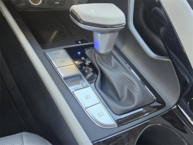 New 2025 Hyundai Elantra Limited FWD image 22