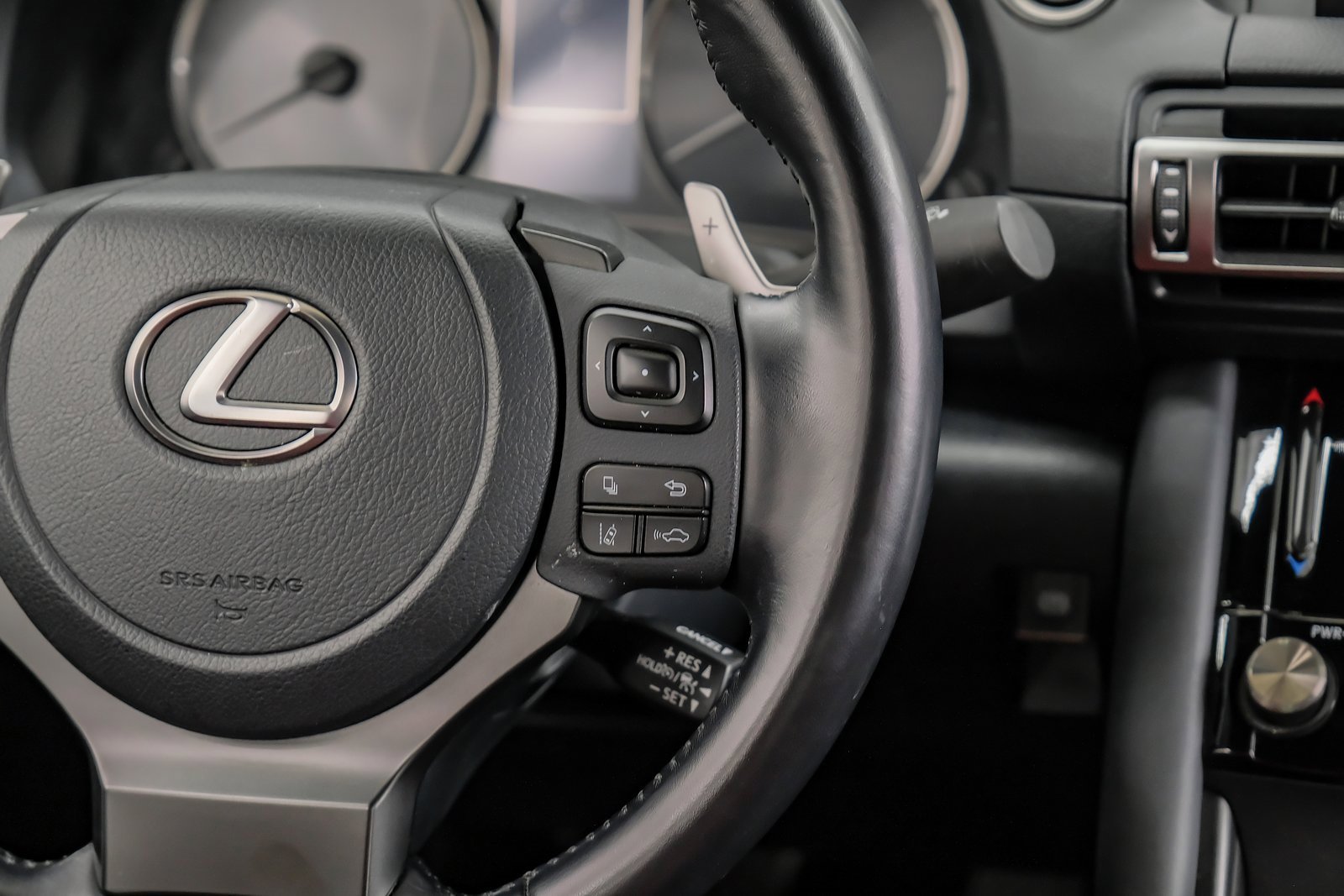 Used 2022 Lexus IS 300 image 24