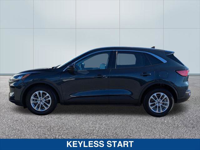 Certified 2022 Ford Escape SE image 2