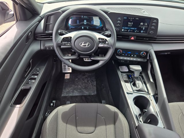 New 2026 Hyundai Elantra SEL Sport Premium FWD image 7