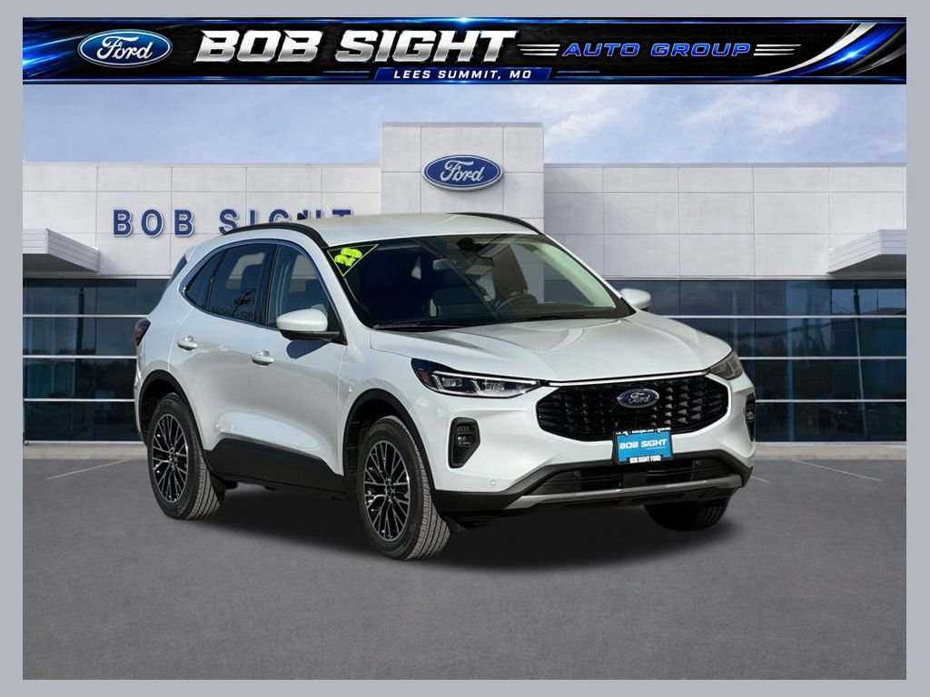 New 2025 Ford Escape SE w/ PHEV Premium Package