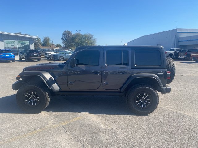 Used 2024 Jeep Wrangler Unlimited Rubicon w/ XTREMEE 35" Tire Package AWD/4WD image 3