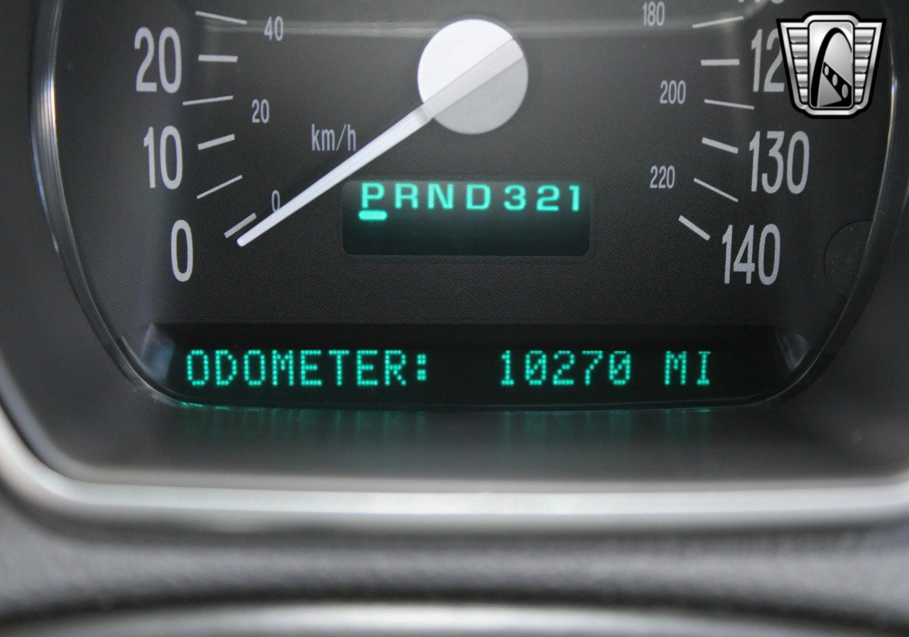 Used 2005 Chevrolet SSR w/ Preferred Equipment Group image 21
