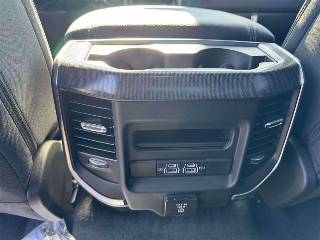 New 2026 RAM 1500 4x4 Crew Cab image 11