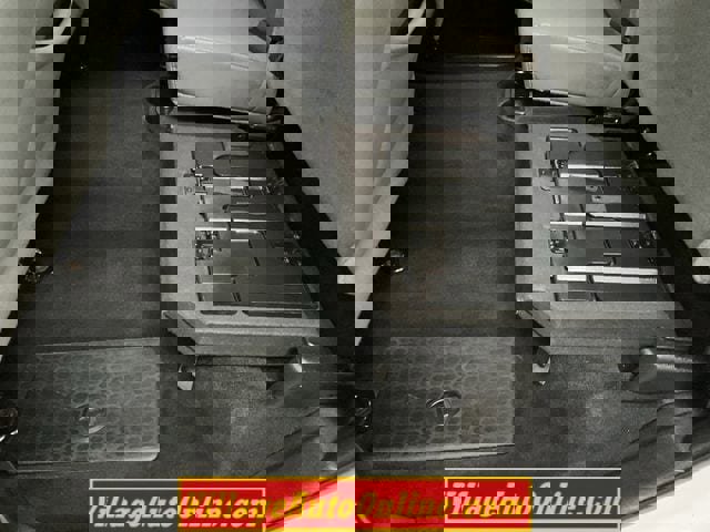 Used 2017 RAM 1500 Classic SLT w/ SLT Plus D￩cor Group image 30