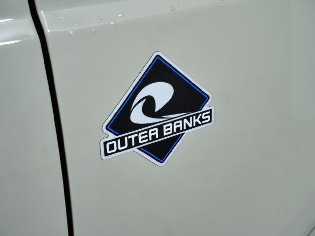 Certified 2025 Ford Bronco Outer Banks AWD/4WD image 7