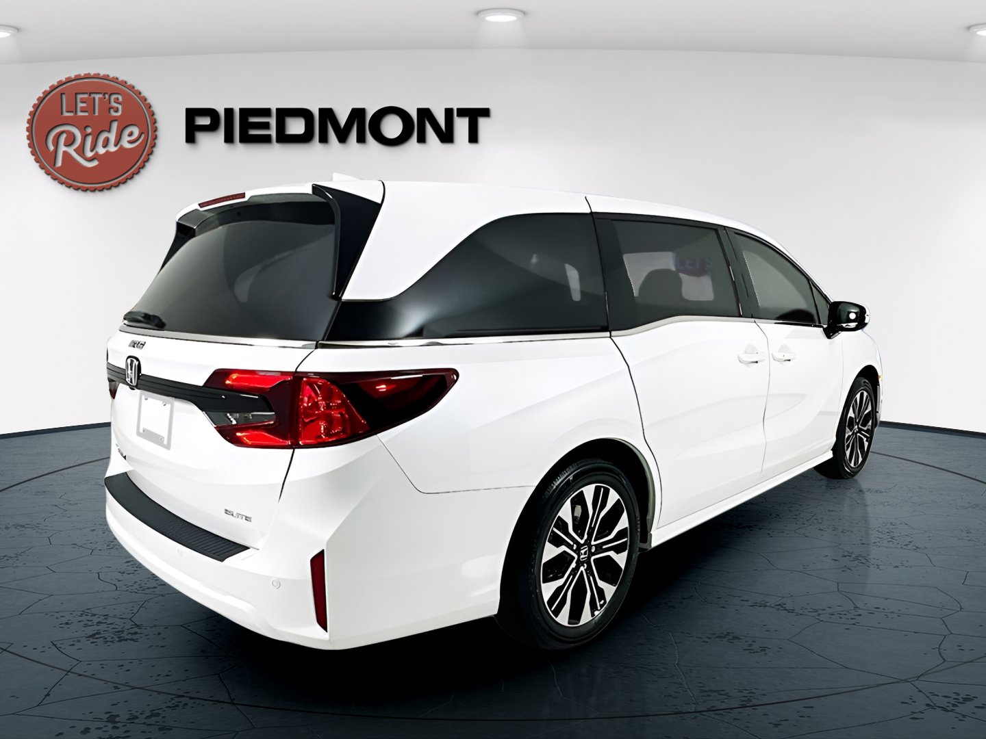 New 2026 Honda Odyssey Elite image 4