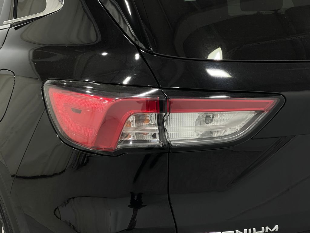 Used 2020 Ford Escape Titanium w/ Titanium Premium Package 2.0 image 35