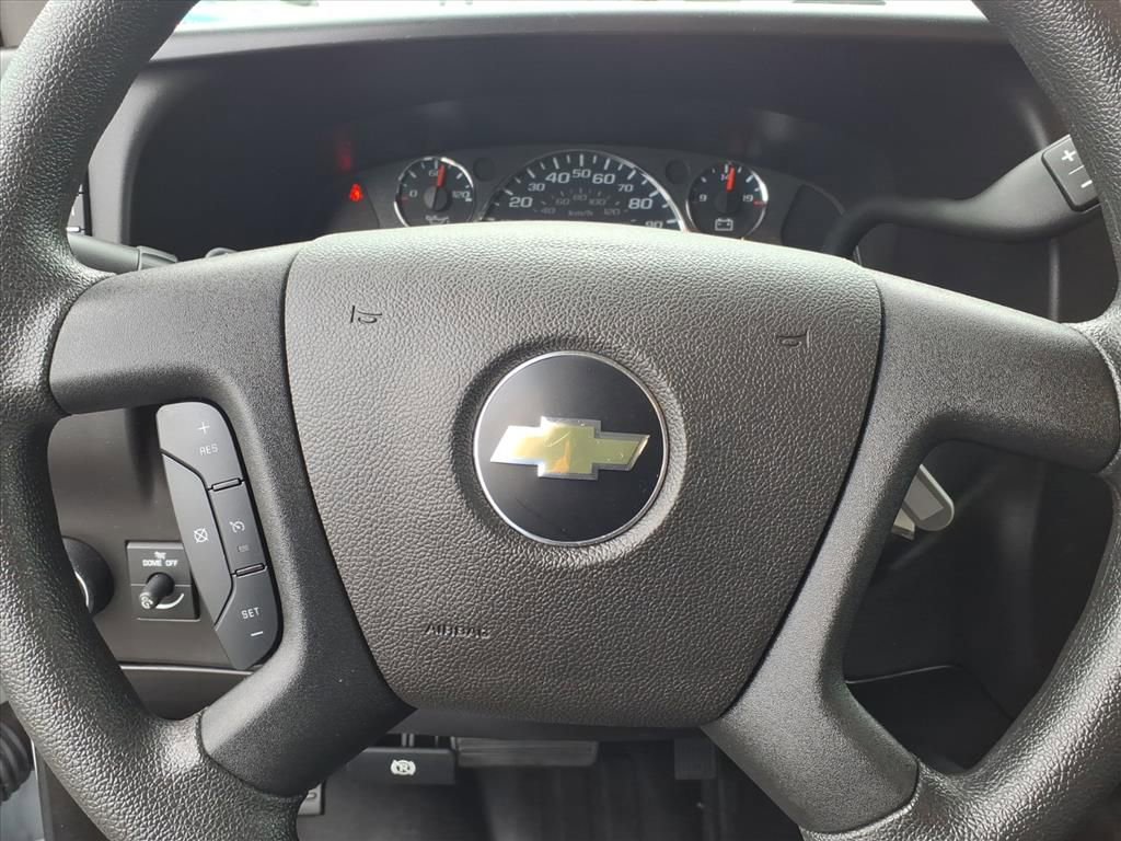 Used 2024 Chevrolet Express 2500 w/ Driver Convenience Package image 5