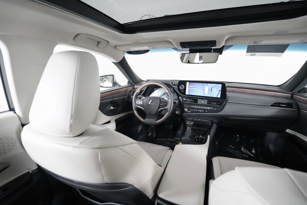 Certified 2024 Lexus ES 350 w/ Technology Package FWD image 16