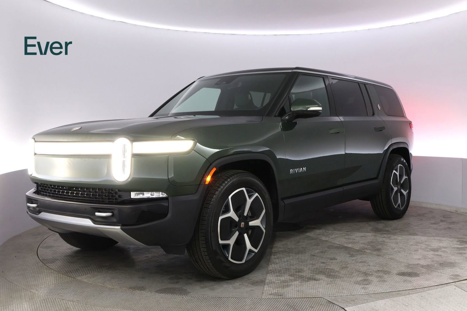 Used 2023 Rivian R1S Adventure AWD/4WD image 2
