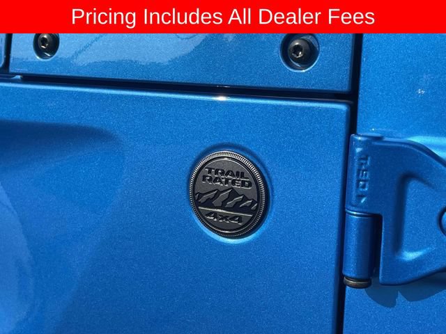 Used 2022 Jeep Wrangler Unlimited Sahara AWD/4WD image 12