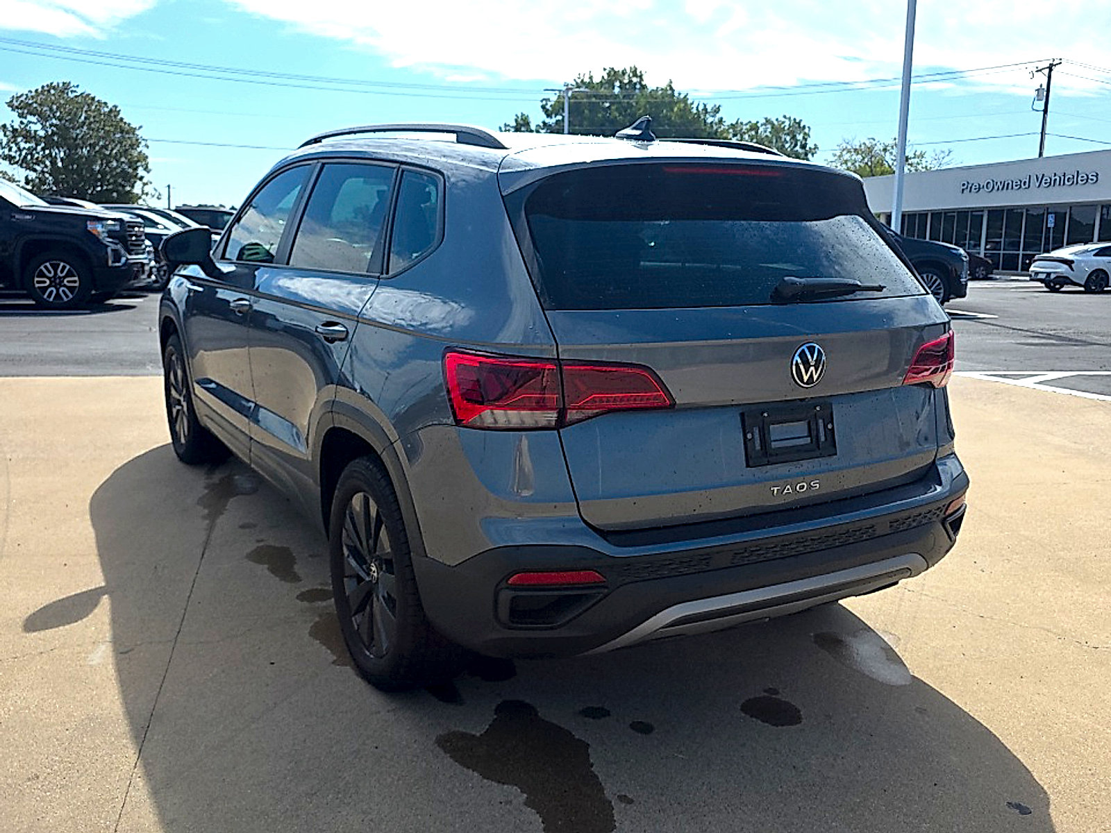 Used 2022 Volkswagen Taos S w/ IQ Drive S Package FWD image 11