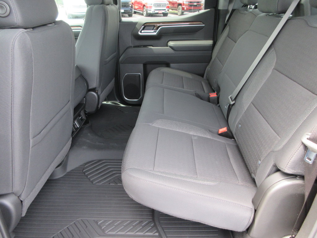 New 2026 Chevrolet Silverado 1500 RST w/ Z71 Off-Road Package AWD/4WD image 14